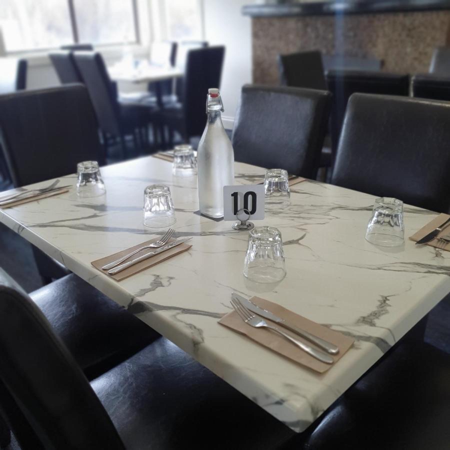 Woomargama Motel Екстериор снимка
